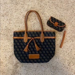 Dooney and Bourke purse